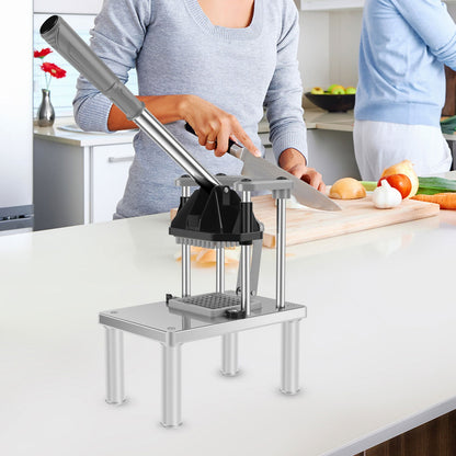 Coupe-frite professionnel inox sur plan de travail blanc – structure robuste acier inoxydable
