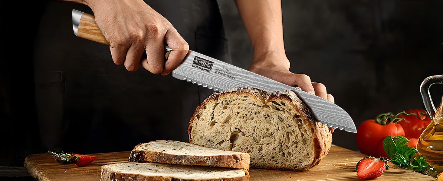 Couteau à pain japonais Hoshanho lame dentelée Damascus coupant un pain de campagne